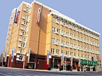  p>上海莫泰连锁酒店(宛平南路店): 宛平南路店坐落于宛平南路400号