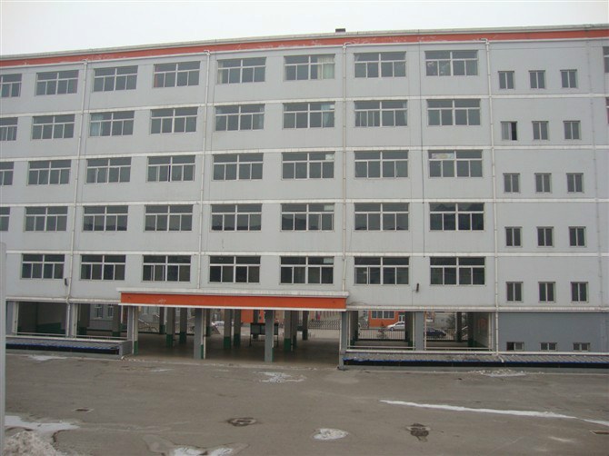 平定县东关中学