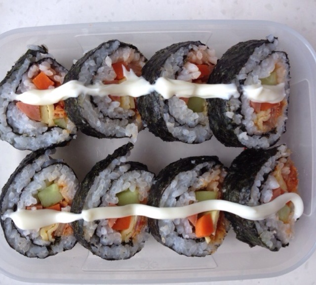 韩式辣白菜寿司