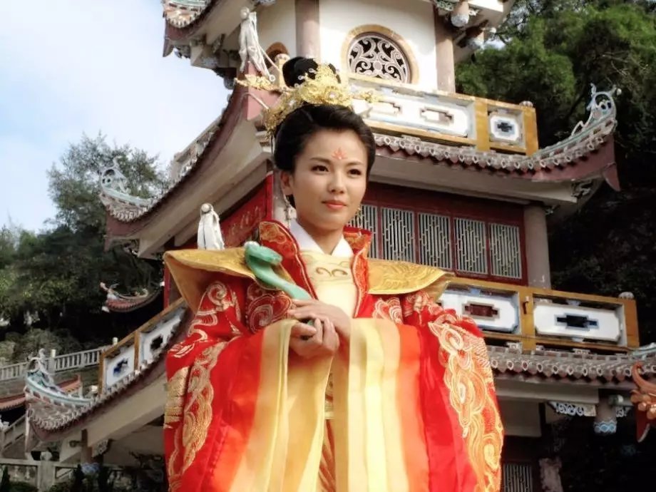 一位28岁去世的凡人女性，为什么成了全球2亿人朝拜的女神？_百科TA说
