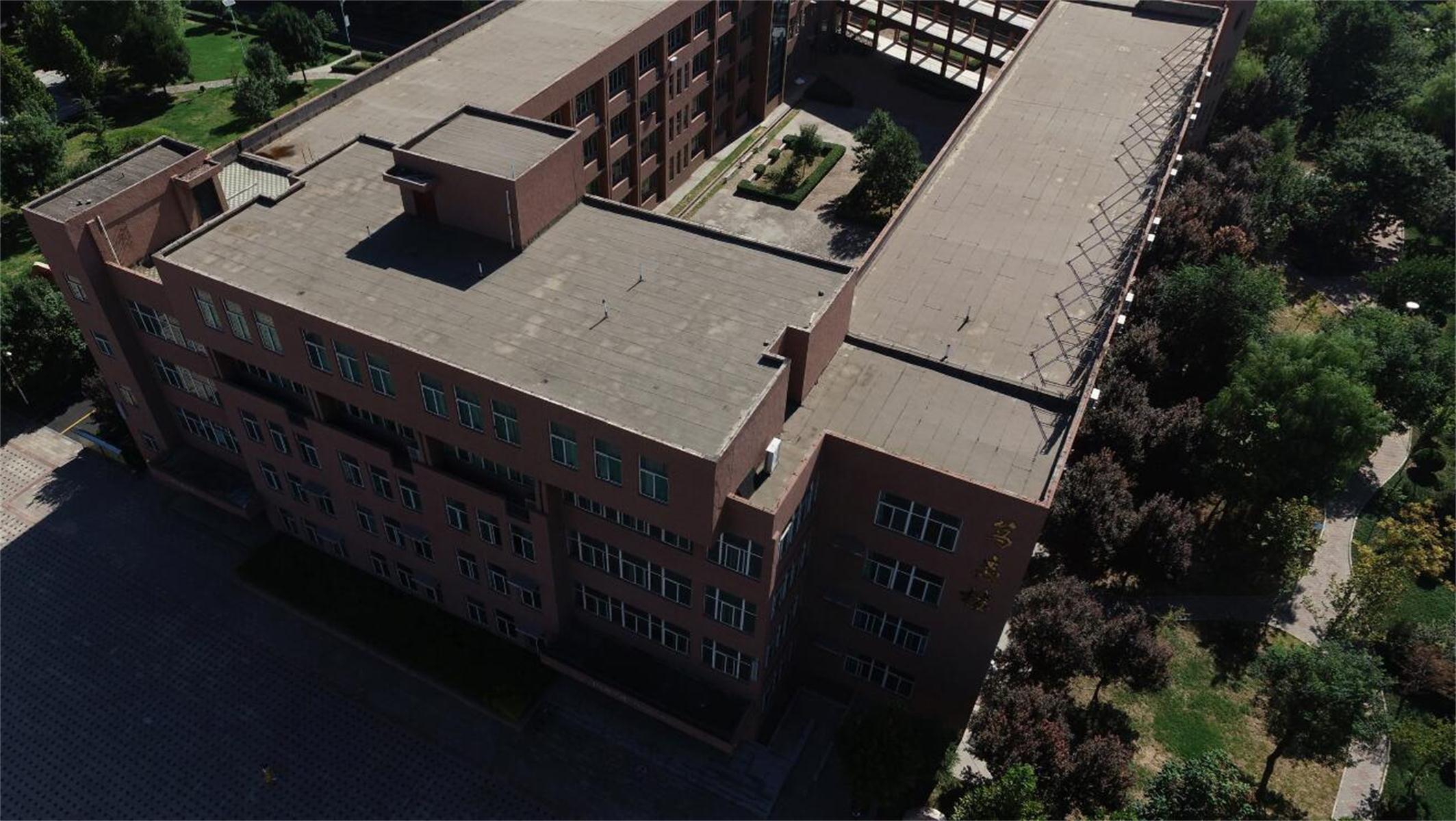  p>临汾同盛中学是一所全日制综合性民办中学,位于山西省临汾市. /p>