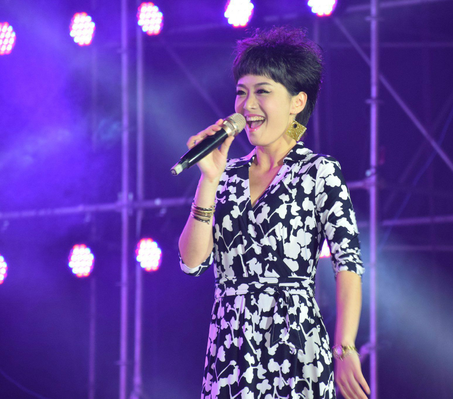  p>戴月,女,来自湖北 a target="_blank" href="/item/武汉/106764"