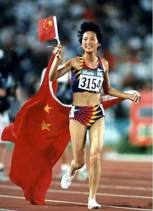 26年前的28号，王军霞破女子万米世锦赛记录，开启东方神鹿传奇_百科TA说