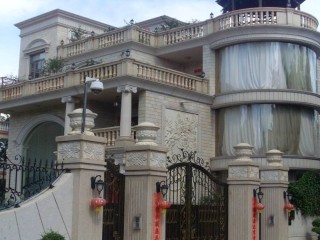 怡景别墅是罗湖区唯一的别墅,周边幼儿园,学校,市场,医院配套设施完善