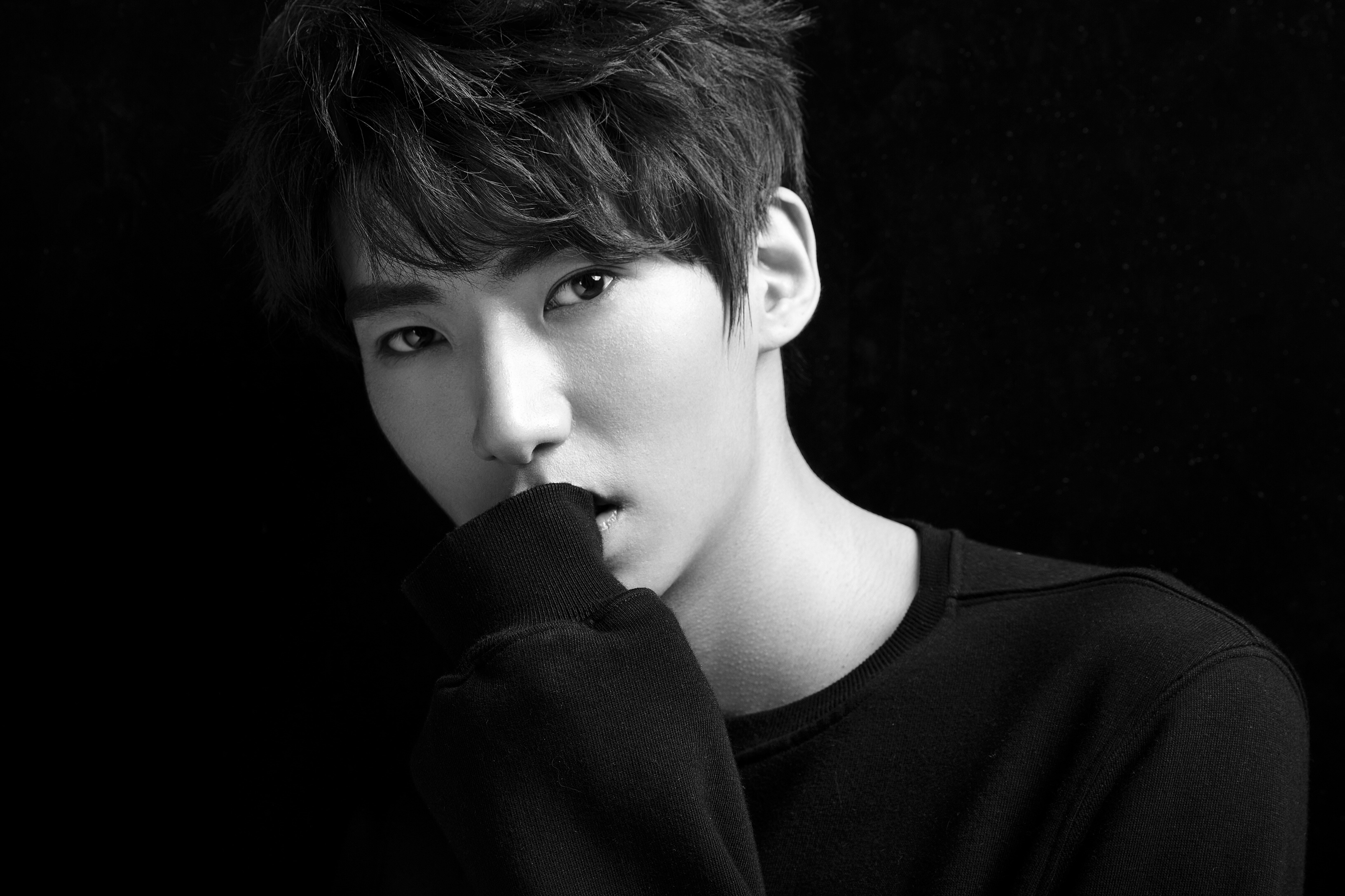  p data-id="gnbl2f93n6">孙一杰,原名孙剑飞,1