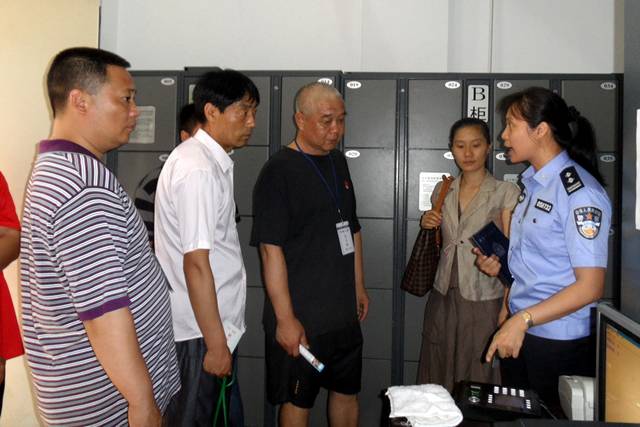  p>罗湖看守所隶属于深圳市公安局罗湖区分局.