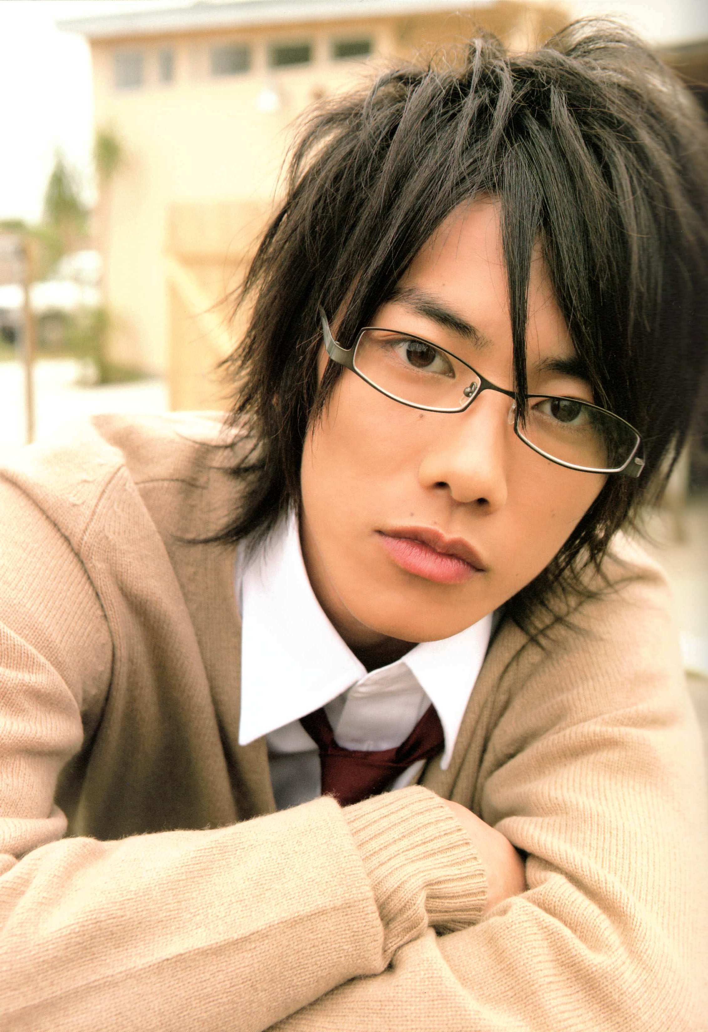  p>佐藤健 i>(さとう たける,satoh takeru /i>),1989年3月21日出生于