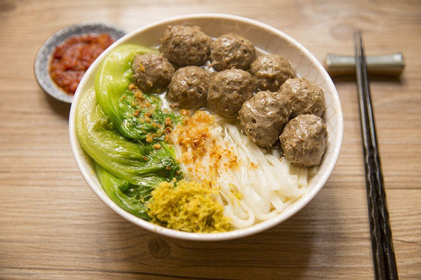辣椒酱牛肉丸