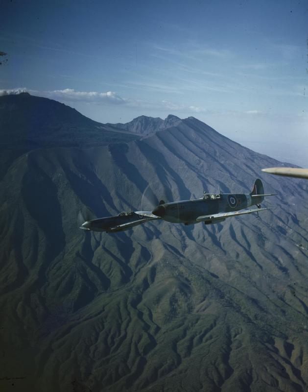 fighter),是 a href="#" data-lemmaid="174090">二战 /a>期间 a
