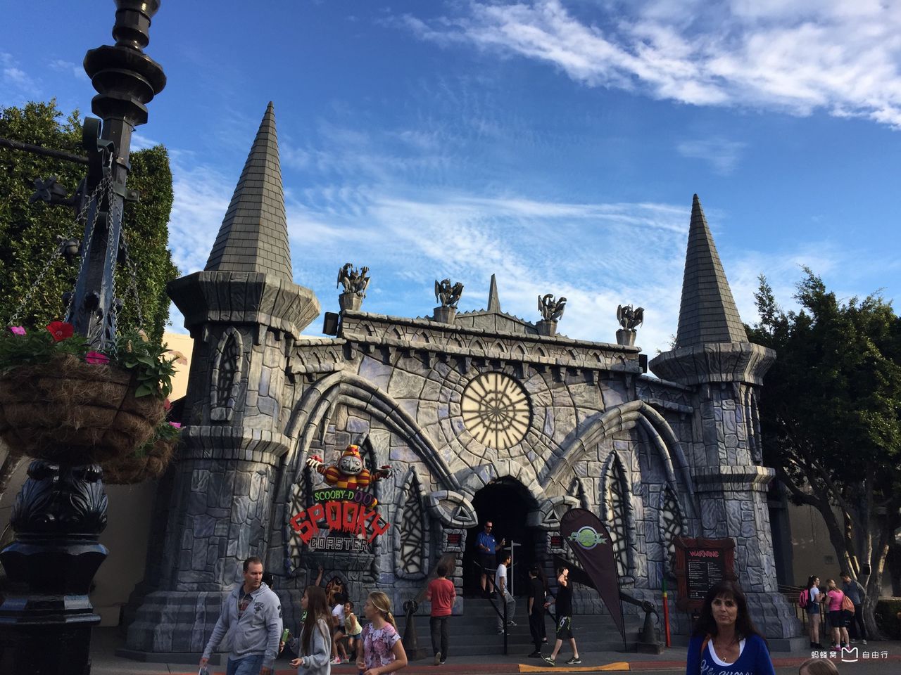 data-lemmaid="1931797">华纳兄弟 /a>主题公园的三大主题公园之一