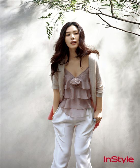  p>金贤珠,1978年4月24日出生,毕业于 a target="_blank" href="/item