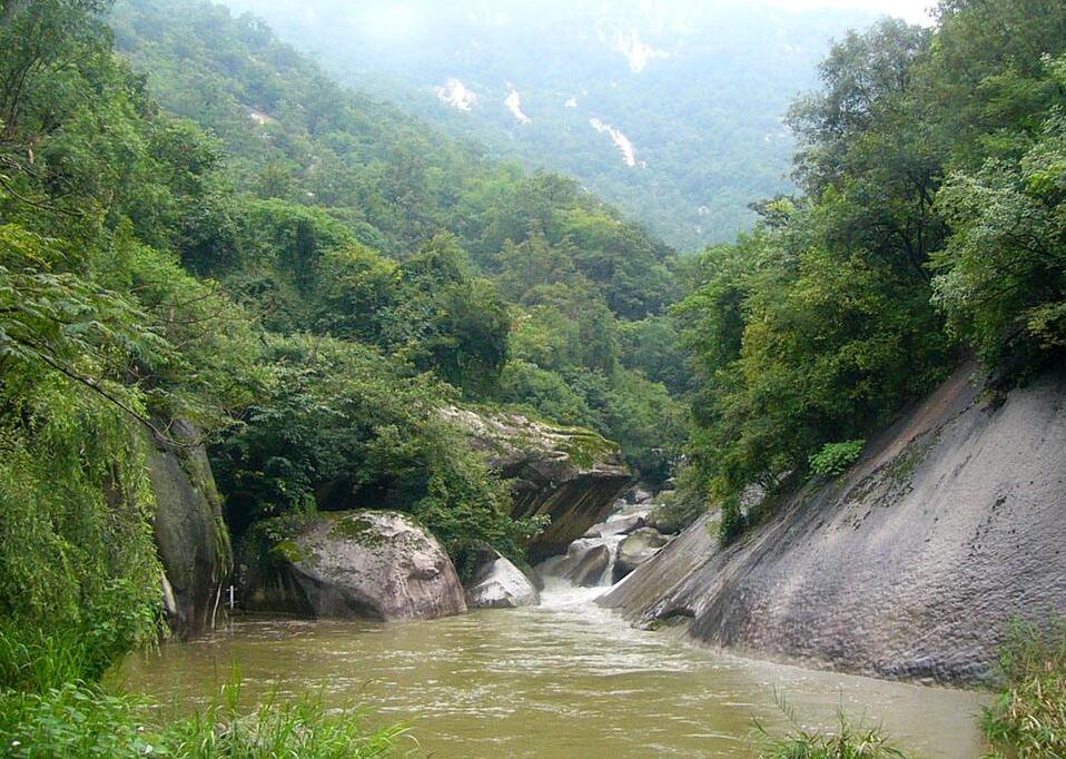 青龙潭旅游风景区