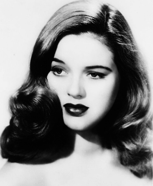  p data-id="gnaxtyztrn">黛安娜·多丝(diana d