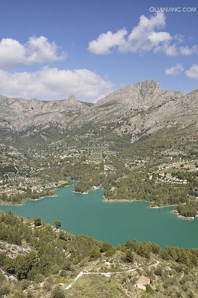  p>塞拉利昂共和国(the republic of sierra leone),简称塞拉利昂.