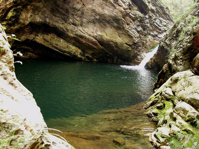 九道弯大峡谷自然风景区