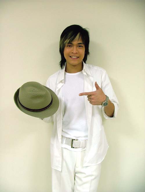  p>蔡尚甫(gino),又名宇腾,1980年1月30日出生于台湾省嘉义县,中国