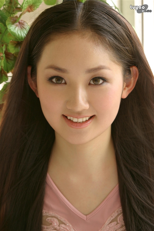  p data-id="gnwusizam9">谢佳佳,安徽芜湖人,2007年她毕业于 a