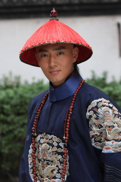  p data-id="gnfy5vbqlg">果毅亲王爱新觉罗·允礼(1697年3月24日