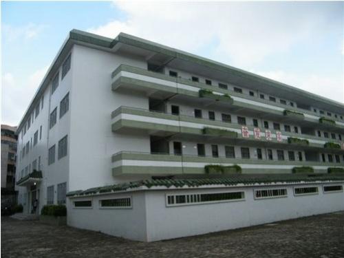  p> a target="_blank" href="/item/汕头市达濠区达濠中学/15710586"