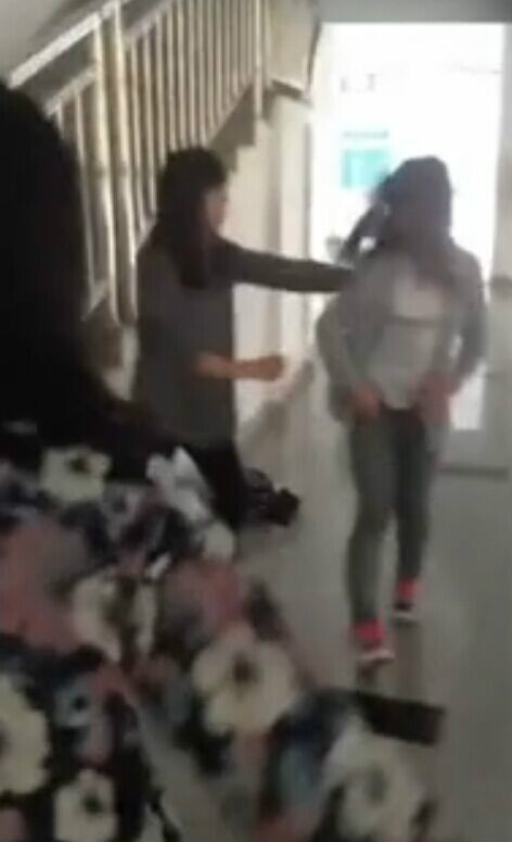 重庆女学生打架事件