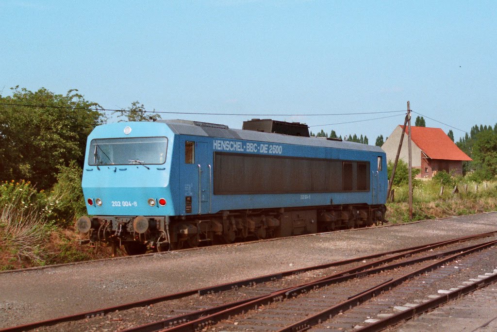 柴油机车 /b>是由 a target="_blank" href="/item/联邦德国/3488490"