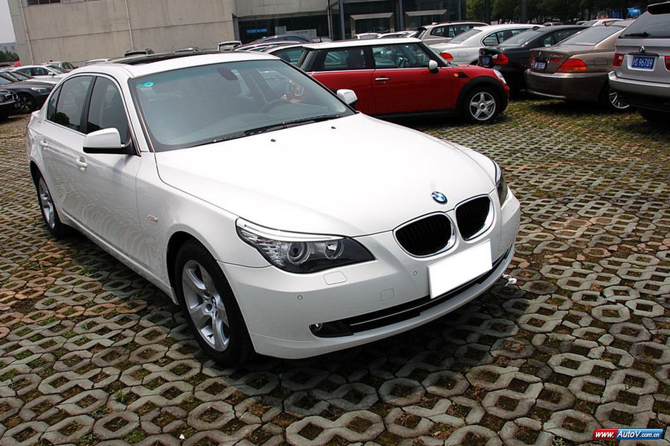 2010款宝马5系 523li 标准型