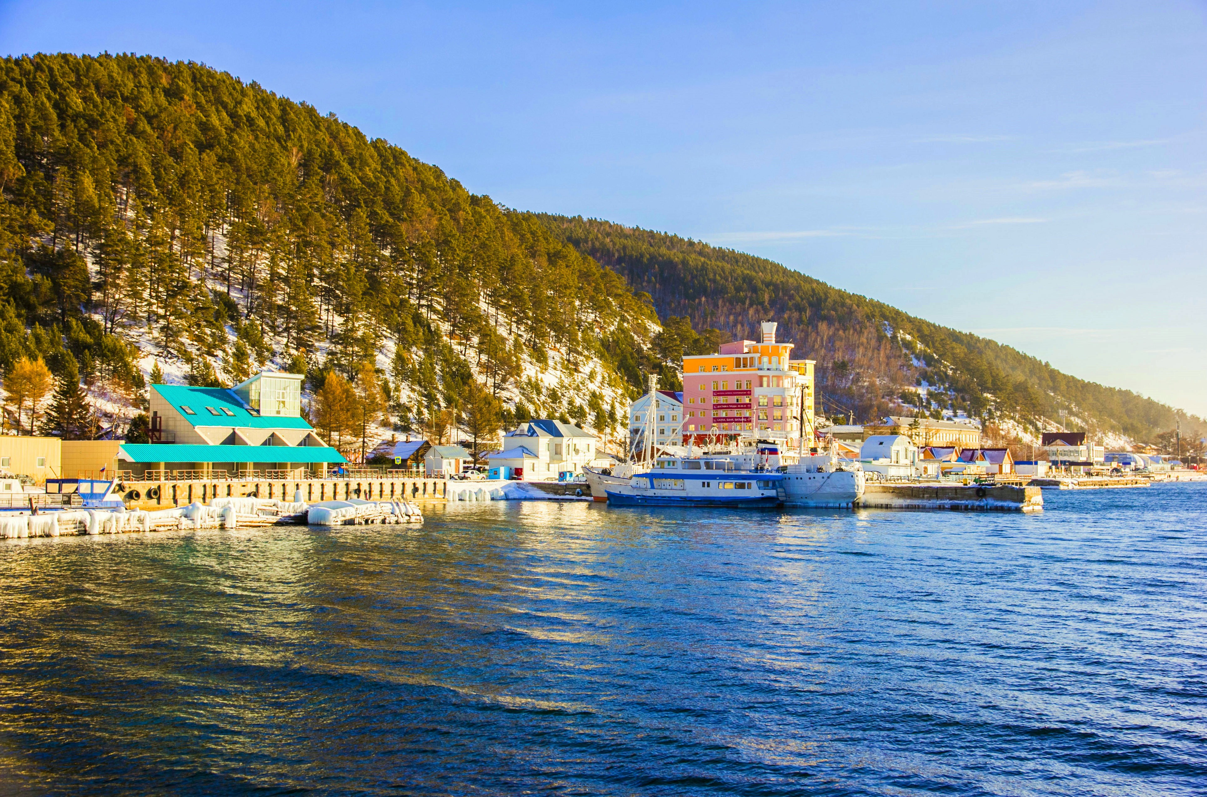 йгал нуур,俄语:Озеро Байкал,英语:lake baikal)