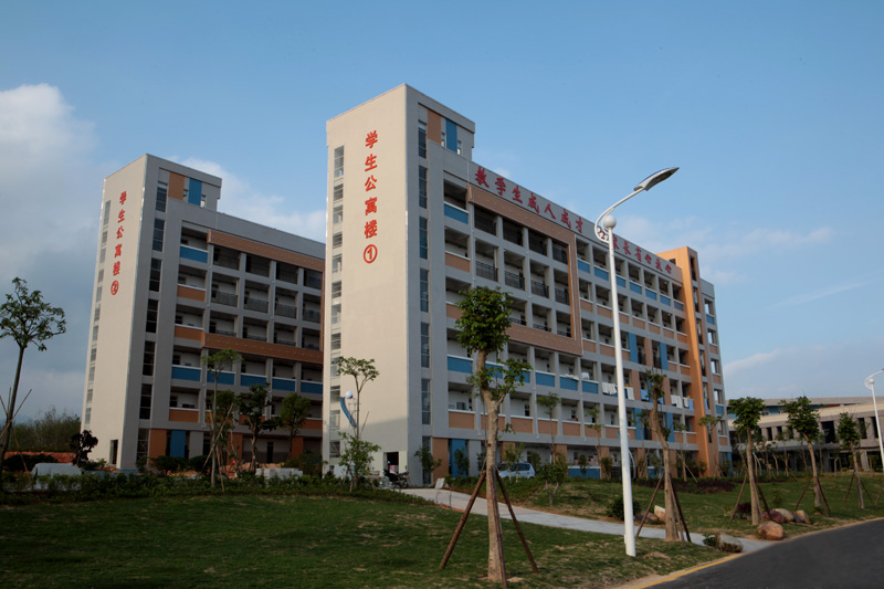 泉州聚龙外国语学校