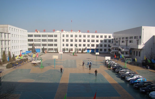 忻州市北方初级中学校