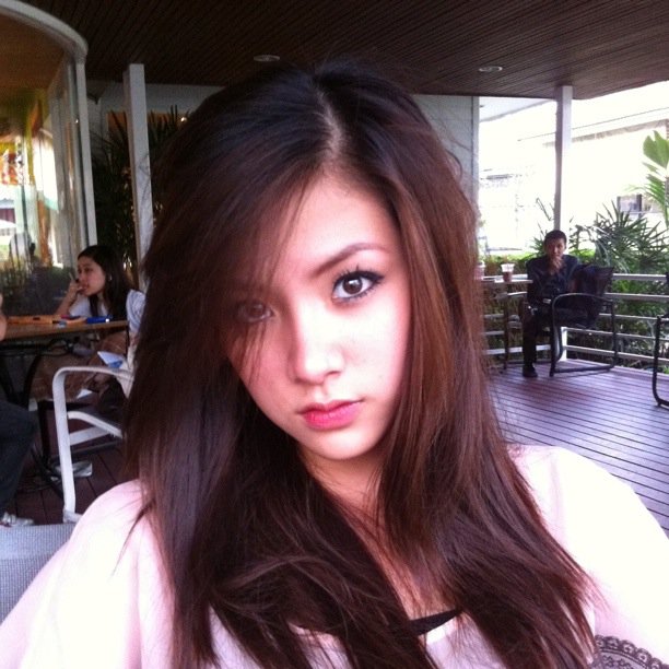 乐维瑟派布恩(baifern),汉名吕爱惠,1992年9月30日出生于泰国曼谷