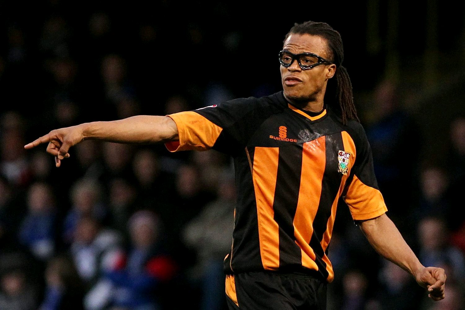  p>埃德加·戴维斯(edgar davids),全名埃德加·斯蒂文·戴维斯(edgar