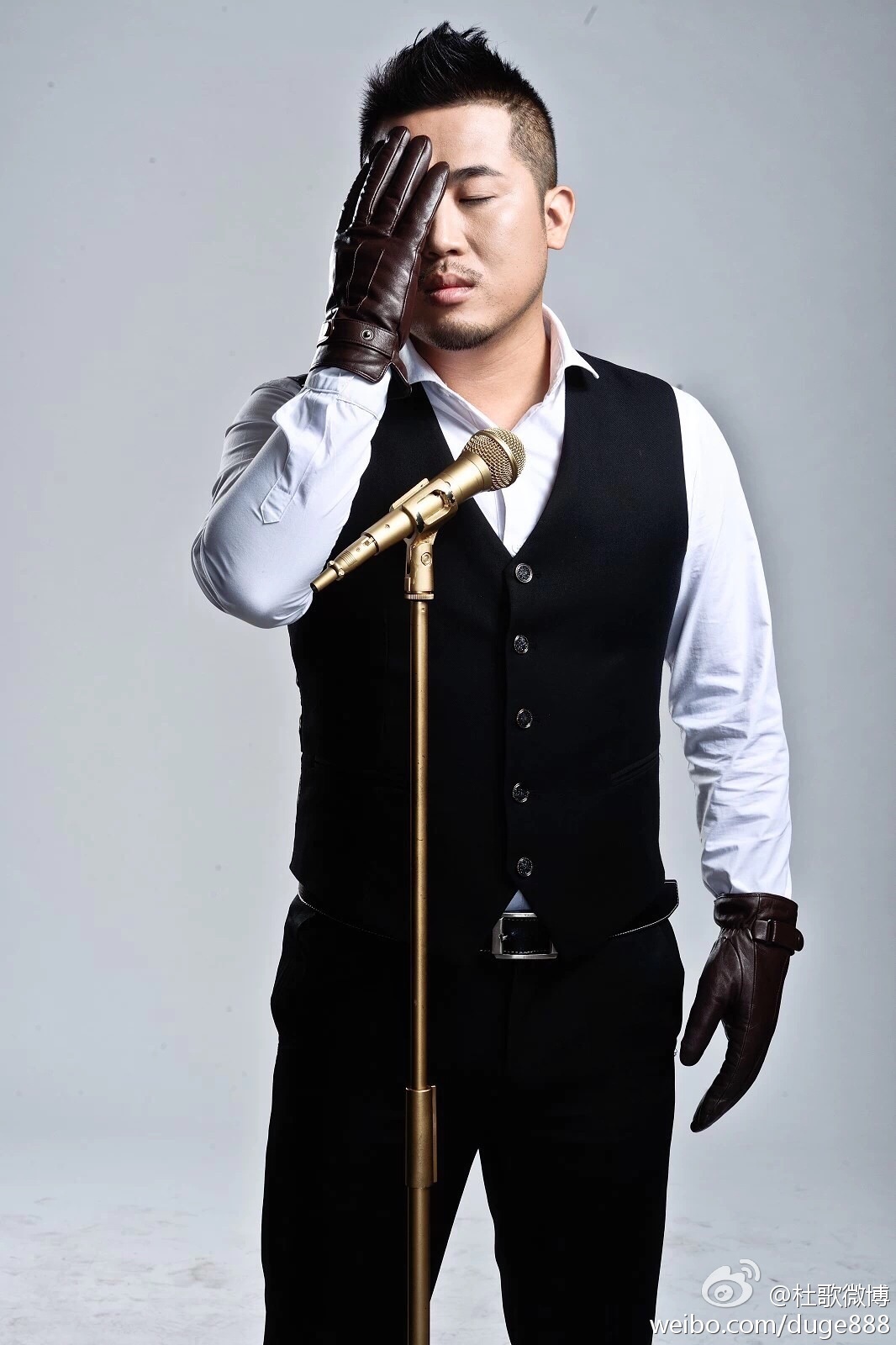  p>《兄弟难当》是杜歌演唱的一首歌曲,由韩信作词作曲. /p>