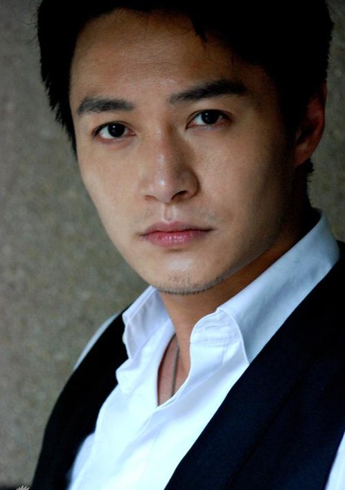  p>郑国霖(曾用名:郑瑞晓,郑乙霖),1976年5月27日出生于上海市,中国