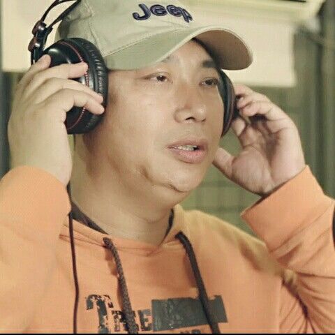  p data-id="syh2hnqqgmqy">《冷链人在路上》是青年诗人许云龙撰写的