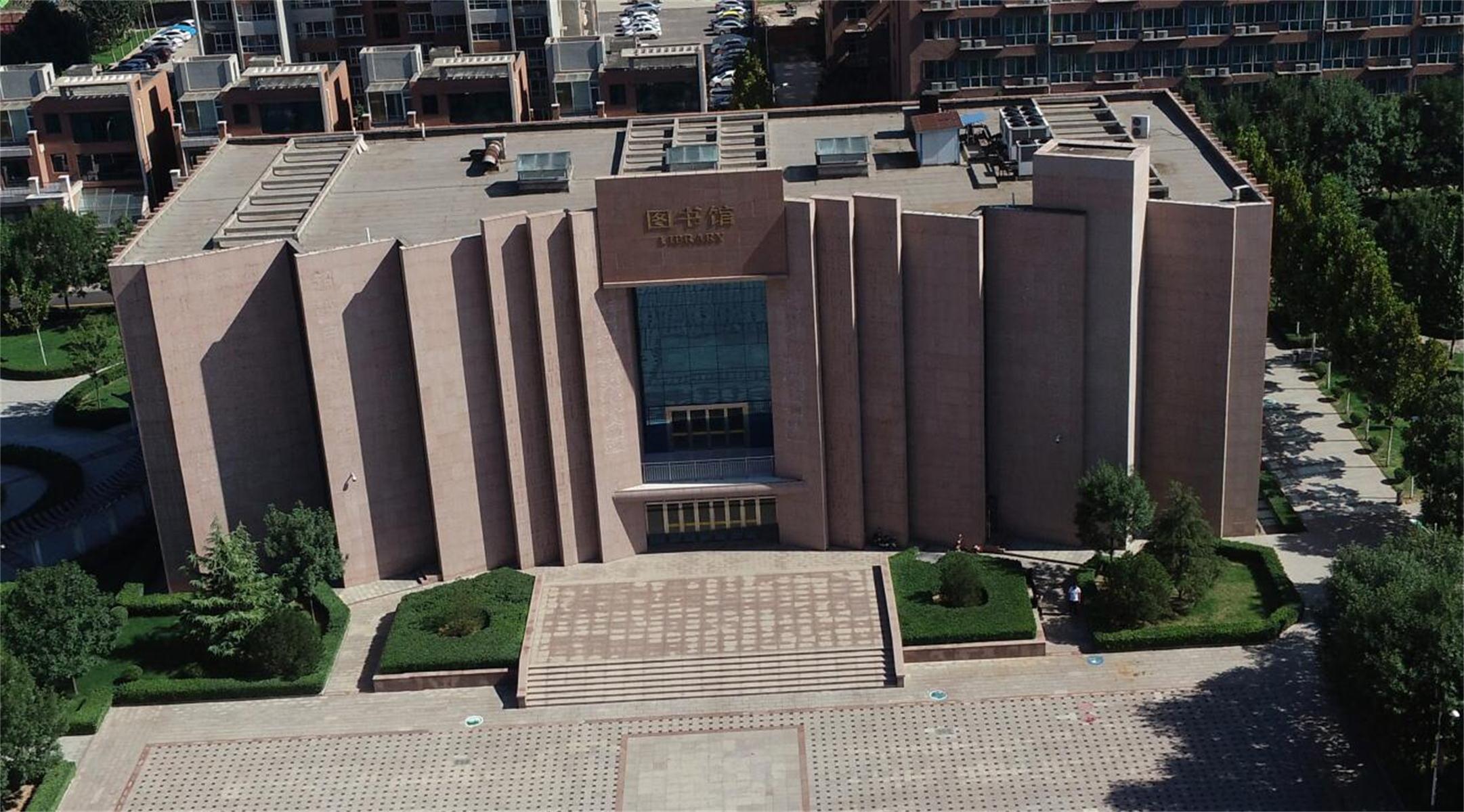  p>临汾同盛中学是一所全日制综合性民办中学,位于山西省临汾市. /p>