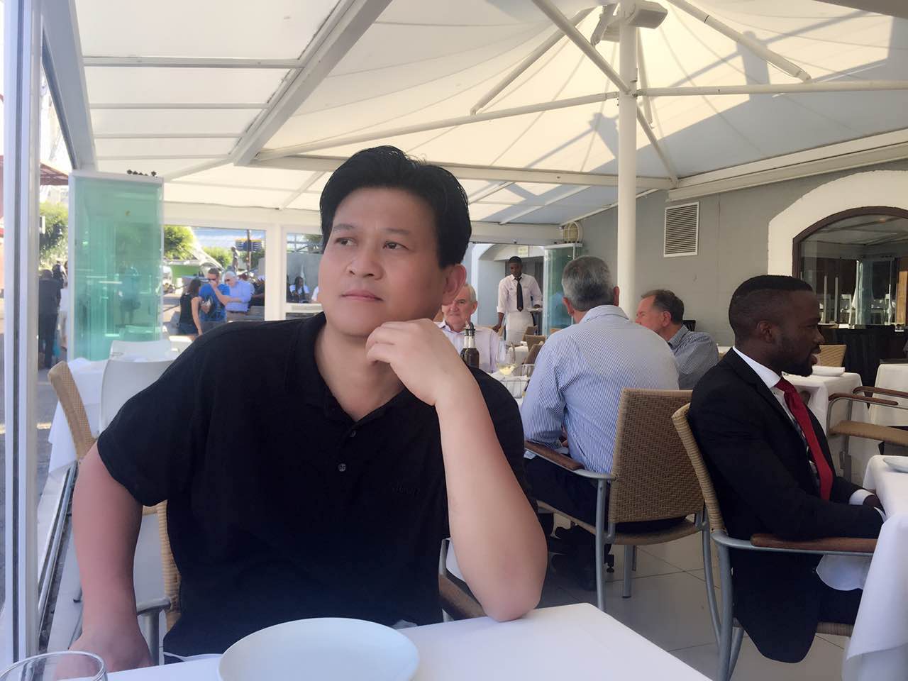  p>吴骏,男,先后从事宣传干部,报纸编辑,刊物主编,专栏作家,私企老板