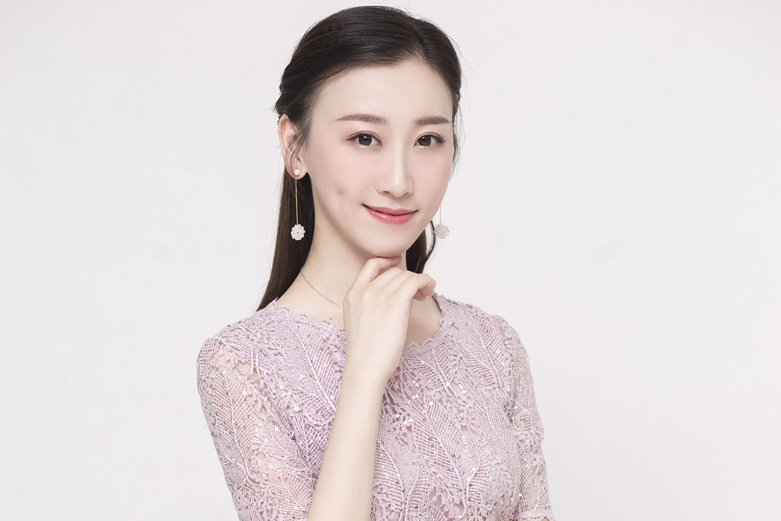  p data-id="gnyxko5zo1">熊东旭,1991年5月生,安徽省黄梅戏学校学生