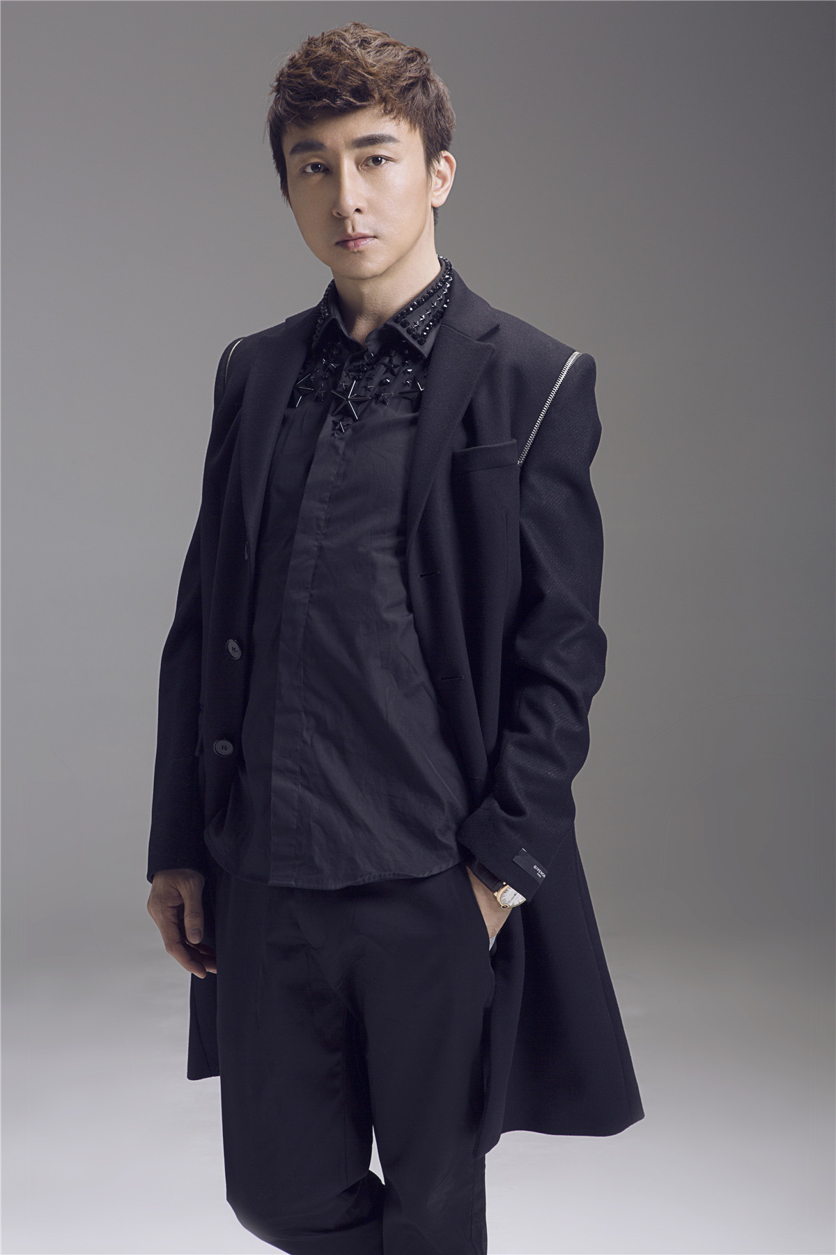 于北京 span class="psl-tag">的一个军人家庭 /span>,中国内地男演员