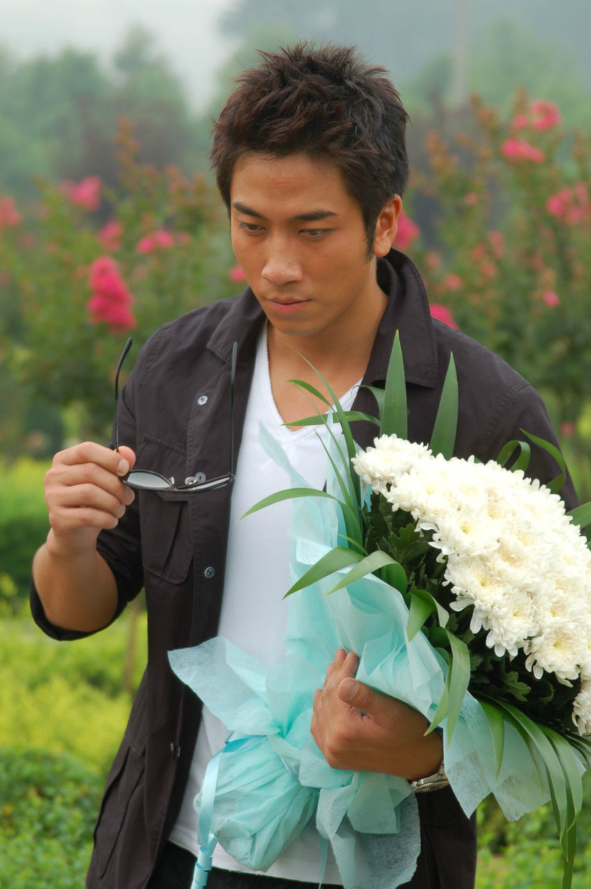 时尚都市剧,由 a href="#" data-lemmaid="10407037">霍耀良 /a>执导