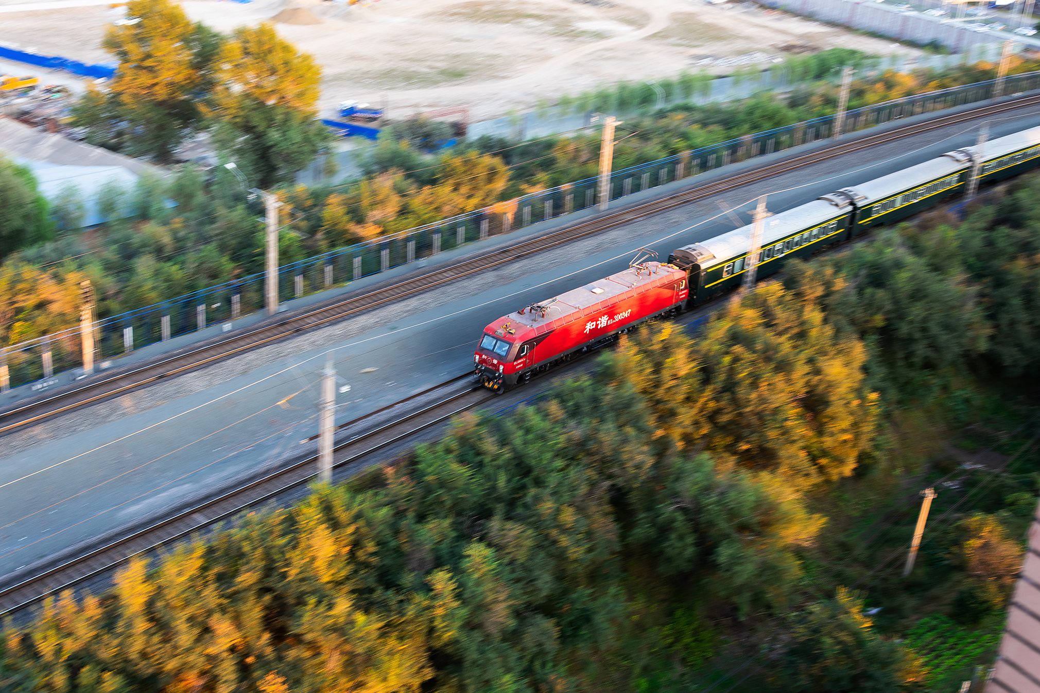  p data-id="gnbztia95m"> b>hxd3d型电力机车 /b>("和谐"电3d型)用于