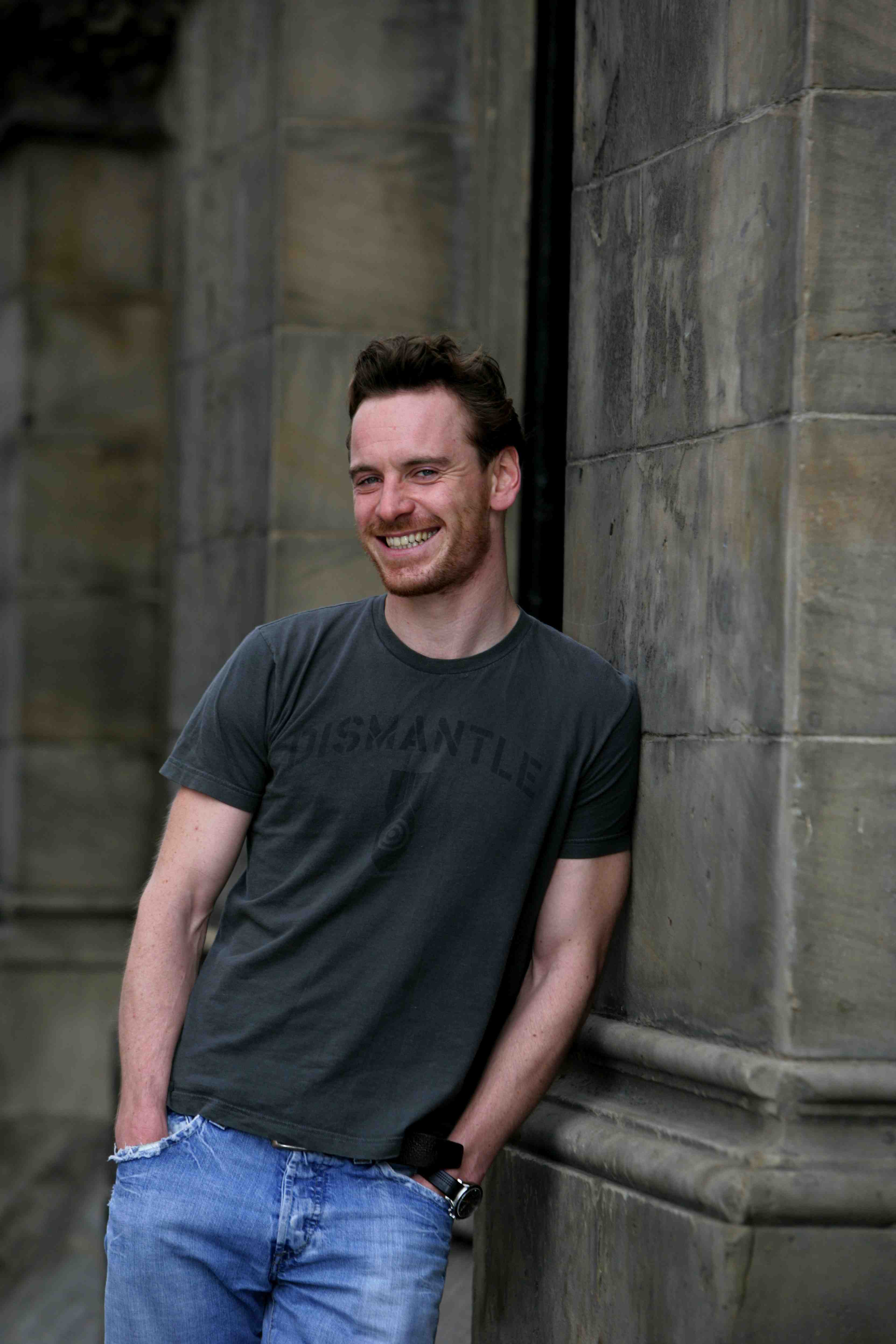  p>迈克尔·法斯宾德(michael fassbender),1977年4月2日出生于德国