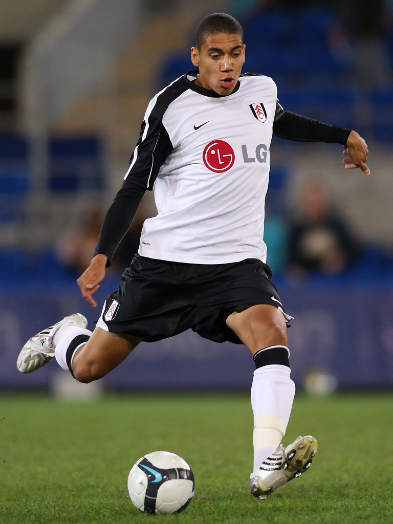 足球运动员,场上司职 a href="#" data-lemmaid="11017060">中后卫 