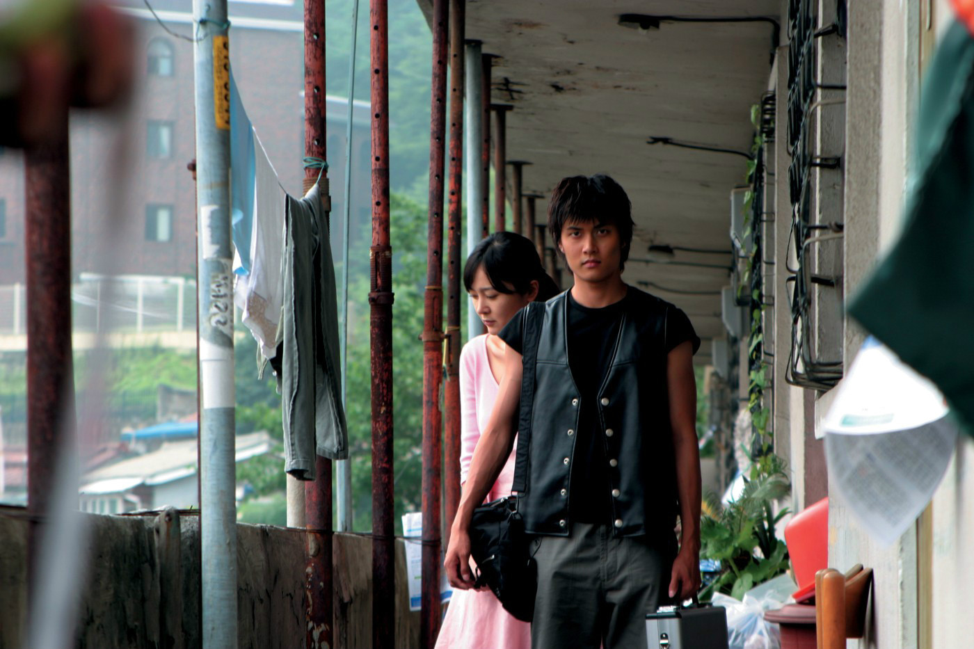  p>《空房间》由是 a href="#" data-lemmaid="951">金基德 /a>编导, 