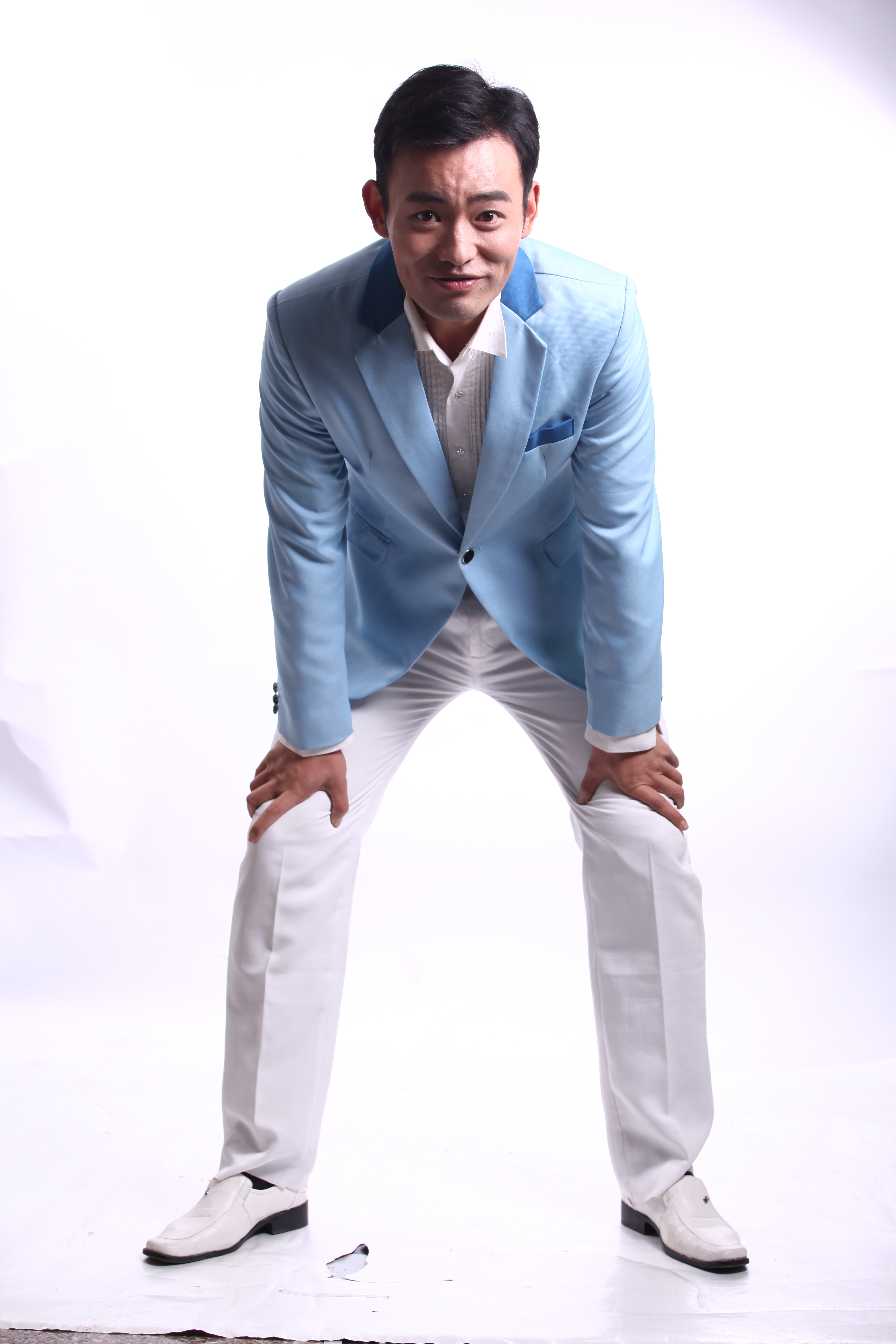  p data-id="gnb08jp4dv">张潇阳(原名张敏敏),中国大陆男演员,副导演