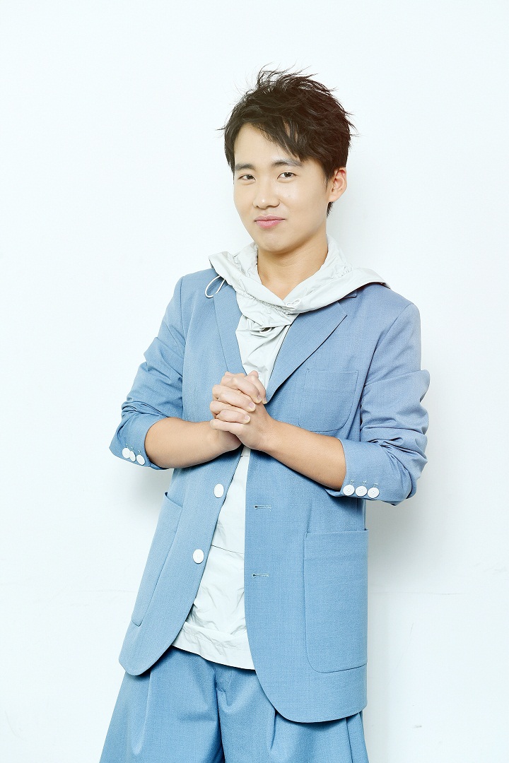  p>郭麒麟,本名郭奇林,1996年2月8日出生于天津,相声演员,影视演员.