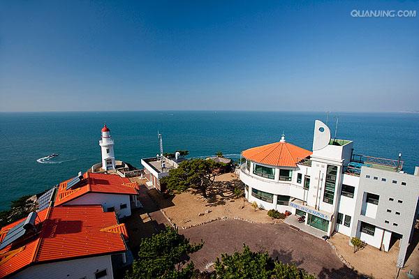  p data-id="gnbx2mhcwx">群山市,地处韩国西南部,与我国威海市,烟台