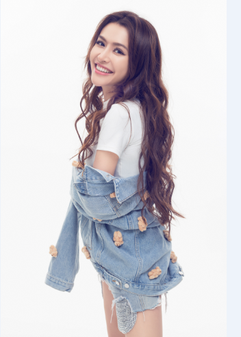 data-id="gncny6rkuf">庞奕欣,1998年1月13出生,中国内地影视女演员