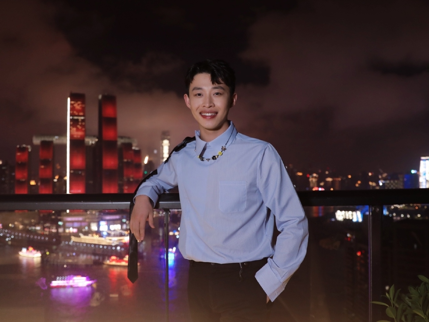  p data-id="gnbxe26knf">谢明皓,男,1998年9月8日出生于山东省 a