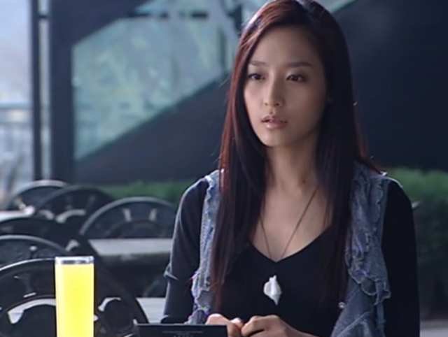 冰儿),女,中国科幻特摄剧《 a target="_blank" href="/item/铠甲勇士