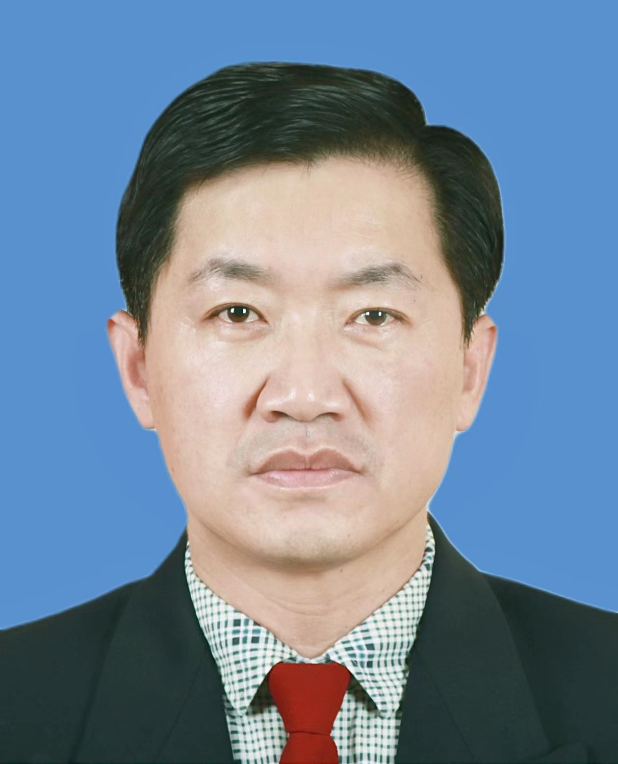 data-id="tozksmf5labl">现任山东省东营市利津县发展改革局党组书记